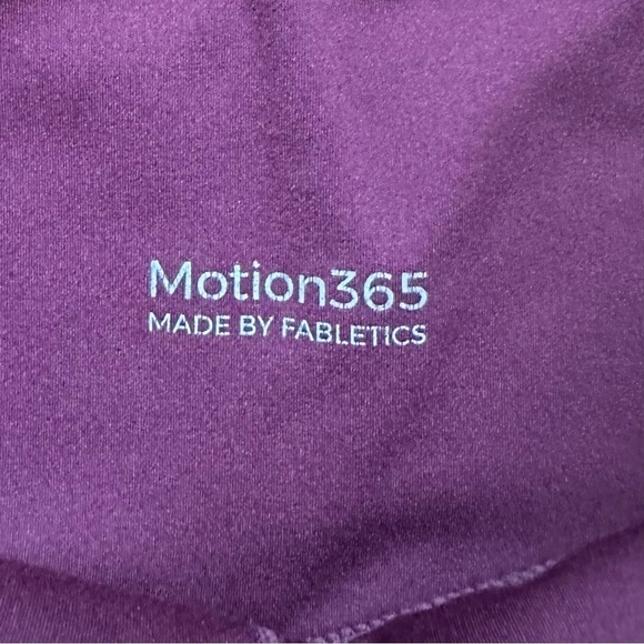 Fabletics Motion 365 Leggings - Picture 14 of 15